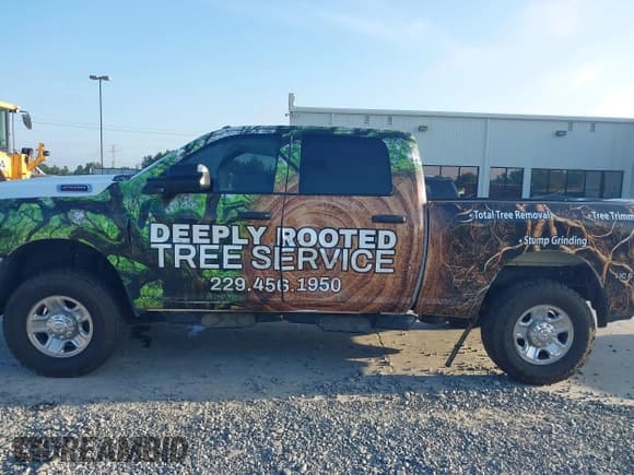 ✅ 2022 Ram 2500 Tradesman • VIN: 3C6UR5CL1NG367087 • Lot: 42784031. Listed on IAAI with 51,967 mi. Free auction sales archive from the USA and detailed vehicle history report at DreamBid. Image 6.