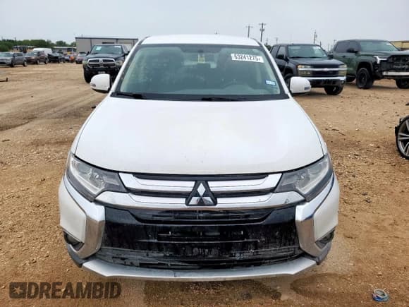 ✅ 2018 Mitsubishi Outlander SE • VIN: JA4AD3A31JZ014712 • Lot: 63241275. Wystawiony na Copart z przebiegiem 179 660 mil. Bezpłatny archiwum sprzedaży aukcyjnych z USA i szczegółowy raport historii pojazdu na DreamBid. Zdjęcie 5.
