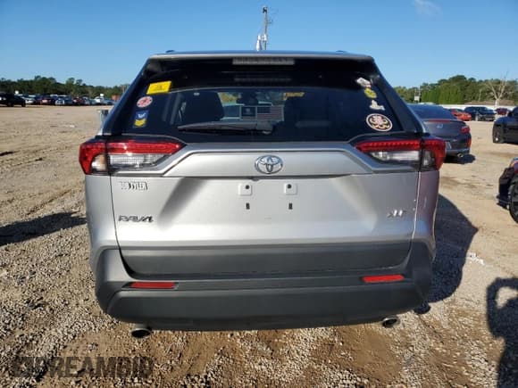 ✅ 2024 Toyota RAV4 XLE • VIN: 2T3W1RFV6RC299826 • Lot: 90434955. Listed on Copart with 5,839 mi. Free auction sales archive from the USA and detailed vehicle history report at DreamBid. Image 6.