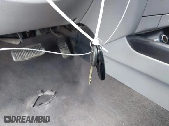 ✅ 2010 Hyundai Elantra GLS • VIN: KMHDU4AD8AU022736 • Lot: 42834797. Listed on IAAI with 165,068 mi. Free auction sales archive from the USA and detailed vehicle history report at DreamBid. Image 11.