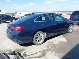 2019 Chevrolet Malibu LT with VIN 1G1ZD5ST1KF225794, listed as a IAAI auction lot 43293754 with 107,152 mi miles and . Bid and sale history available at DreamBid. Image 4.