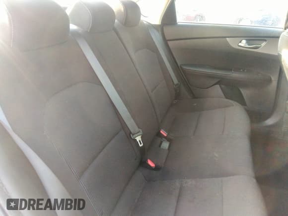 ✅ 2020 Kia Forte LXS • VIN: 3KPF24AD2LE253541 • Лот: 39309935. Опубликован ранее на IAAI с пробегом 79 745 миль. Бесплатный доступ к архиву аукционных продаж из США и подробный отчёт об истории автомобиля на DreamBid. Изображение 8.