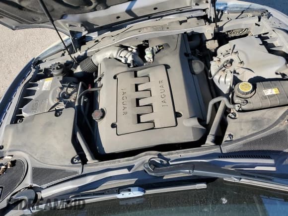 ✅ 2007 Jaguar XK • VIN: SAJWA43B575B14833 • Lot: 47523645. Listed on Copart with 134,899 mi. Free auction sales archive from the USA and detailed vehicle history report at DreamBid. Image 11.