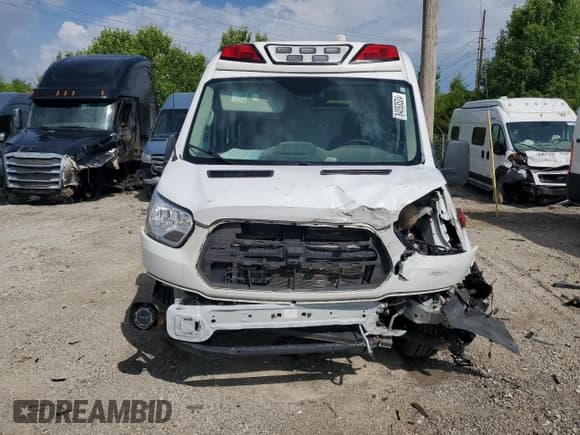 ✅ 2017 Ford Transit • VIN: 1FDYR2CM3HKB43264 • Лот: 84093524. Опубликован ранее на Copart с пробегом 224 380 миль. Бесплатный доступ к архиву аукционных продаж из США и подробный отчёт об истории автомобиля на DreamBid. Изображение 5.