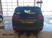 ✅ 2021 Chrysler Pacifica Touring L • VIN: 2C4RC1BG0MR560157 • Лот: 43660563. Опубликован ранее на IAAI с пробегом 54 900 миль. Бесплатный доступ к архиву аукционных продаж из США и подробный отчёт об истории автомобиля на DreamBid. Изображение 15.