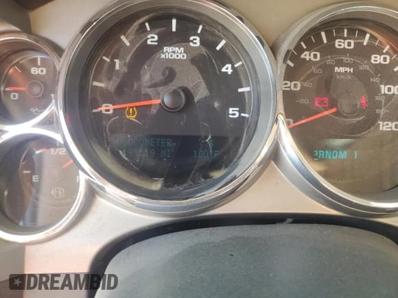 ✅ 2012 Chevrolet Silverado 2500HD LT • VIN: 1GC1KXC83CF238905 • Lot: 64504695. Wystawiony na Copart z przebiegiem 195 519 mil. Bezpłatny archiwum sprzedaży aukcyjnych z USA i szczegółowy raport historii pojazdu na DreamBid. Zdjęcie 9.