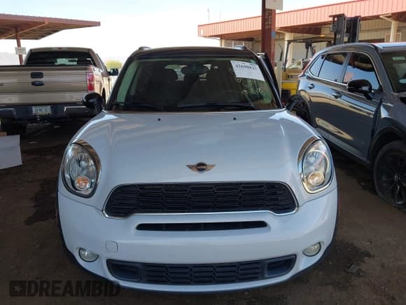 ✅ 2013 MINI Countryman S • VIN: WMWZC3C54DWP24250 • Lot: 42690827. Wystawiony na IAAI z przebiegiem 87 353 mil. Bezpłatny archiwum sprzedaży aukcyjnych z USA i szczegółowy raport historii pojazdu na DreamBid. Zdjęcie 12.