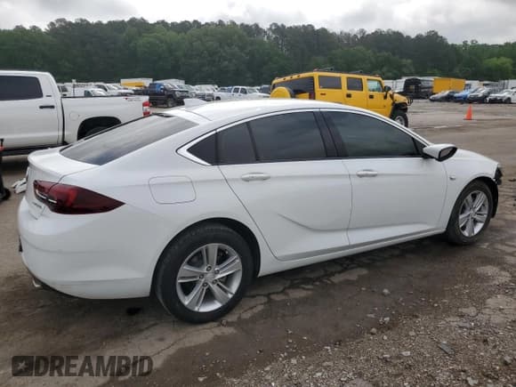 ✅ 2019 Buick Regal Preferred • VIN: W04GL6SXXK1075623 • Lot: 53975035. Listed on Copart with 69,950 mi. Free auction sales archive from the USA and detailed vehicle history report at DreamBid. Image 3.