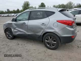 2015 Hyundai Tucson SE z VIN KM8JU3AG3FU969911, wystawiony jako Copart lot #63382393 z przebiegiem 108 280 mil mil oraz . Historia ofert i sprzedaży dostępna na DreamBid. Obrazek 2.