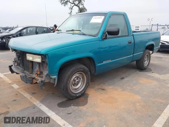 ✅ 1994 GMC Sierra 1500 • VIN: 1GTDC14Z2RZ509443 • Lot: 43851859. Wystawiony na IAAI z przebiegiem 195 975 mil. Bezpłatny archiwum sprzedaży aukcyjnych z USA i szczegółowy raport historii pojazdu na DreamBid. Zdjęcie 18.