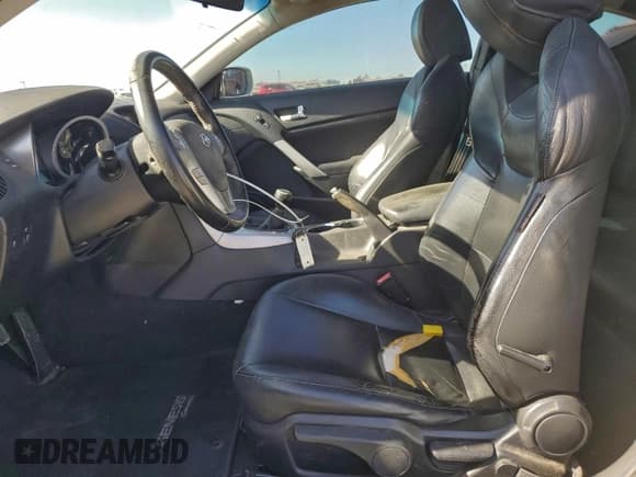 ✅ 2010 Hyundai Genesis Coupe Track • VIN: KMHHU6KH7AU006848 • Lot: 96496455. Listed on Copart with 106,297 mi. Free auction sales archive from the USA and detailed vehicle history report at DreamBid. Image 7.