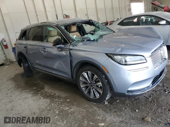 ✅ 2022 Lincoln Corsair Reserve • VIN: 5LMCJ2C90NUL02574 • Lot: 69358985. Wystawiony na Copart z przebiegiem 32 627 mil. Bezpłatny archiwum sprzedaży aukcyjnych z USA i szczegółowy raport historii pojazdu na DreamBid. Zdjęcie 4.