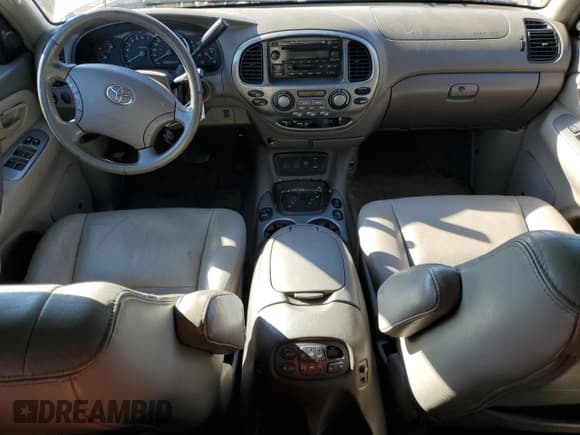 ✅ 2005 Toyota Sequoia Limited • VIN: 5TDBT48A15S242398 • Лот: 82725625. Опубликован ранее на Copart с пробегом 341 965 миль. Бесплатный доступ к архиву аукционных продаж из США и подробный отчёт об истории автомобиля на DreamBid. Изображение 8.