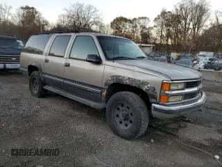 ✅ 1998 Chevrolet Suburban • VIN: 1GNGK26R8WJ342364 • Lot: 78850424. Wystawiony na Copart z przebiegiem 145 068 mil. Bezpłatny archiwum sprzedaży aukcyjnych z USA i szczegółowy raport historii pojazdu na DreamBid. Zdjęcie 4.