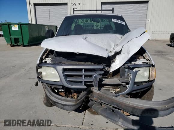 ✅ 2001 Ford F-150 XL • VIN: 1FTRF17W41NB74843 • Lot: 91212005. Listed on Copart with Not provided. Free auction sales archive from the USA and detailed vehicle history report at DreamBid. Image 5.
