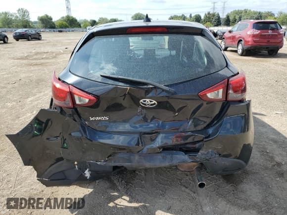 ✅ 2020 Toyota Yaris LE • VIN: 3MYDLBJV1LY706436 • Lot: 70925235. Listed on Copart with 67,956 mi. Free auction sales archive from the USA and detailed vehicle history report at DreamBid. Image 6.