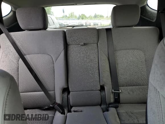 ✅ 2016 Hyundai Santa Fe • VIN: 5XYZT3LBXGG369112 • Лот: 57869003. Опубликован ранее на Copart с пробегом 110 180 миль. Бесплатный доступ к архиву аукционных продаж из США и подробный отчёт об истории автомобиля на DreamBid. Изображение 10.