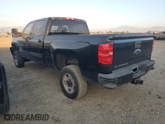 ✅ 2016 Chevrolet Silverado 2500HD LT • VIN: 1GC1KVE85GF155192 • Lot: 82660145. Wystawiony na Copart z przebiegiem Nie podano. Bezpłatny archiwum sprzedaży aukcyjnych z USA i szczegółowy raport historii pojazdu na DreamBid. Zdjęcie 2.