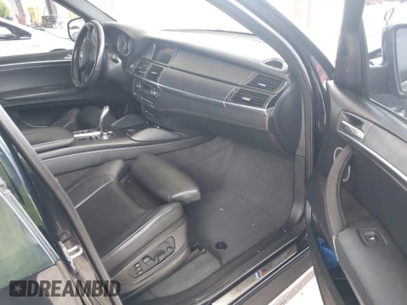 ✅ 2013 BMW X5 M • VIN: 5YMGY0C57DLL15565 • Lot: 42588403. Listed on IAAI with 145,494 mi. Free auction sales archive from the USA and detailed vehicle history report at DreamBid. Image 5.