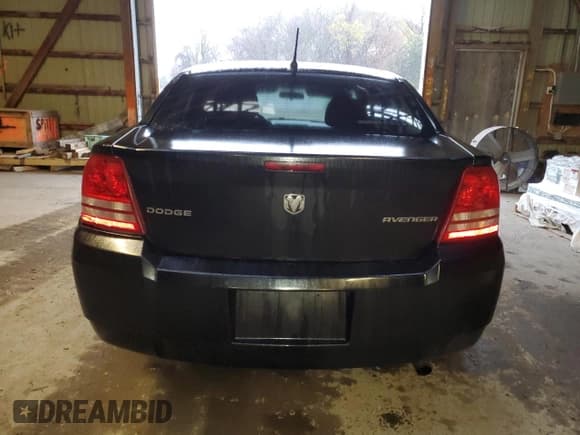 ✅ 2010 Dodge Avenger SXT • VIN: 1B3CC4FB4AN108230 • Лот: 80732874. Опубликован ранее на Copart с пробегом 199 486 миль. Бесплатный доступ к архиву аукционных продаж из США и подробный отчёт об истории автомобиля на DreamBid. Изображение 6.