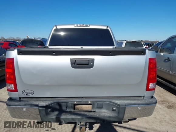 ✅ 2013 GMC Sierra 1500 SLT • VIN: 3GTP2WE78DG323280 • Lot: 41148621. Listed on IAAI with 143,491 mi. Free auction sales archive from the USA and detailed vehicle history report at DreamBid. Image 16.
