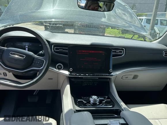 ✅ 2023 Jeep Wagoneer Series III • VIN: 1C4SJSDP0PS503308 • Lot: 67315835. Wystawiony na Copart z przebiegiem 4 383 mil. Bezpłatny archiwum sprzedaży aukcyjnych z USA i szczegółowy raport historii pojazdu na DreamBid. Zdjęcie 9.