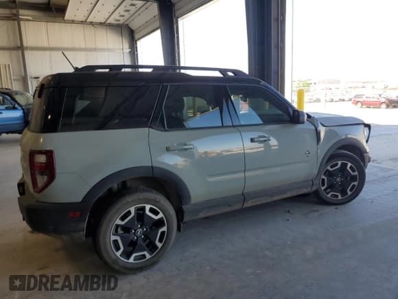 ✅ 2022 Ford Bronco Sport Outer Banks • VIN: 3FMCR9C68NRD62619 • Лот: 81582145. Опубликован ранее на Copart с пробегом 18 706 миль. Бесплатный доступ к архиву аукционных продаж из США и подробный отчёт об истории автомобиля на DreamBid. Изображение 3.