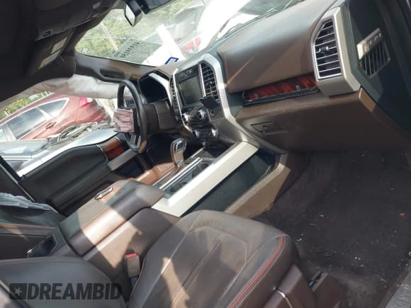 ✅ 2015 Ford F-150 XLT • VIN: 1FTEW1EF1FFC92433 • Lot: 41939150. Wystawiony na IAAI z przebiegiem 145 100 mil. Bezpłatny archiwum sprzedaży aukcyjnych z USA i szczegółowy raport historii pojazdu na DreamBid. Zdjęcie 5.