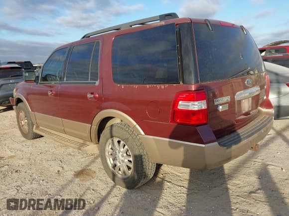 ✅ 2012 Ford Expedition XLT • VIN: 1FMJU1H57CEF09858 • Lot: 43418397. Listed on IAAI with 201,229 mi. Free auction sales archive from the USA and detailed vehicle history report at DreamBid. Image 3.