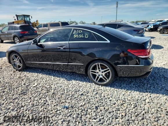 ✅ 2014 Mercedes-Benz E 350 • VIN: WDDKJ5KBXEF282501 • Лот: 68327995. Опубликован ранее на Copart с пробегом Не указан. Бесплатный доступ к архиву аукционных продаж из США и подробный отчёт об истории автомобиля на DreamBid. Изображение 2.