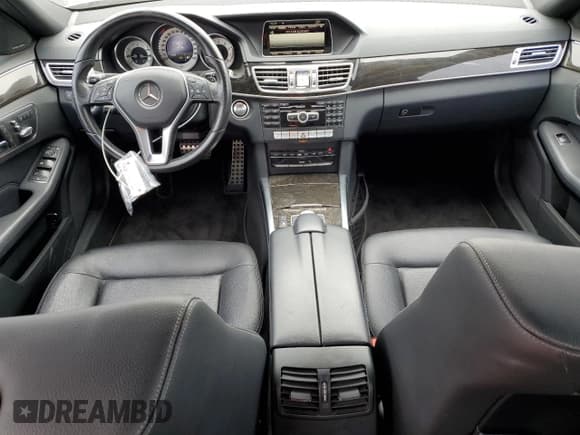 ✅ 2014 Mercedes-Benz E 350 Sport • VIN: WDDHF5KB4EB019973 • Lot: 57497525. Listed on Copart with 107,218 mi. Free auction sales archive from the USA and detailed vehicle history report at DreamBid. Image 8.