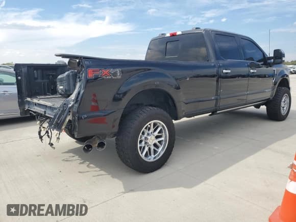 ✅ 2022 Ford F-350 XL • VIN: 1FT8W3BT1NEF75020 • Лот: 82395685. Опубликован ранее на Copart с пробегом 91 318 миль. Бесплатный доступ к архиву аукционных продаж из США и подробный отчёт об истории автомобиля на DreamBid. Изображение 3.