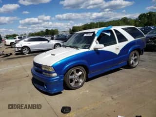 ✅ 2001 Chevrolet Blazer LS • VIN: 1GNCS18W31K242316 • Лот: 70661605. Опубликован ранее на Copart с пробегом 117 135 миль. Бесплатный доступ к архиву аукционных продаж из США и подробный отчёт об истории автомобиля на DreamBid. Изображение 1.