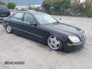 ✅ 2000 Mercedes-Benz S 320/430/500 • VIN: WDBNG70J1YA091528 • Лот: 43523583. Опубликован ранее на IAAI с пробегом 145 627 миль. Бесплатный доступ к архиву аукционных продаж из США и подробный отчёт об истории автомобиля на DreamBid. Изображение 1.