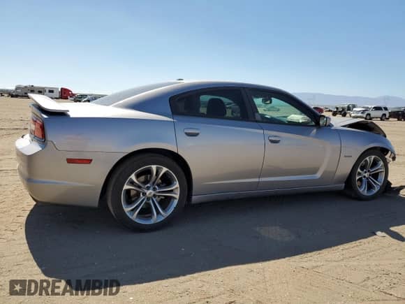 ✅ 2014 Dodge Charger RT • VIN: 2C3CDXCT1EH199549 • Lot: 80093615. Wystawiony na Copart z przebiegiem 180 767 mil. Bezpłatny archiwum sprzedaży aukcyjnych z USA i szczegółowy raport historii pojazdu na DreamBid. Zdjęcie 3.