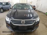 ✅ 2009 Volkswagen CC 4Motion • VIN: WVWGU73C29E513798 • Лот: 54094385. Опубликован ранее на Copart с пробегом 105 815 миль. Бесплатный доступ к архиву аукционных продаж из США и подробный отчёт об истории автомобиля на DreamBid. Изображение 5.