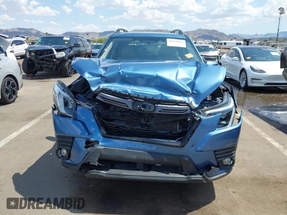 ✅ 2022 Subaru Forester Limited • VIN: JF2SKAPC0NH486148 • Lot: 42430812. Wystawiony na IAAI z przebiegiem 23 948 mil. Bezpłatny archiwum sprzedaży aukcyjnych z USA i szczegółowy raport historii pojazdu na DreamBid. Zdjęcie 6.