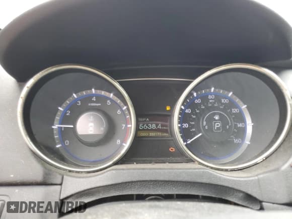 ✅ 2011 Hyundai Sonata SE • VIN: 5NPEC4AC0BH260725 • Lot: 73853884. Listed on Copart with 232,178 mi. Free auction sales archive from the USA and detailed vehicle history report at DreamBid. Image 9.