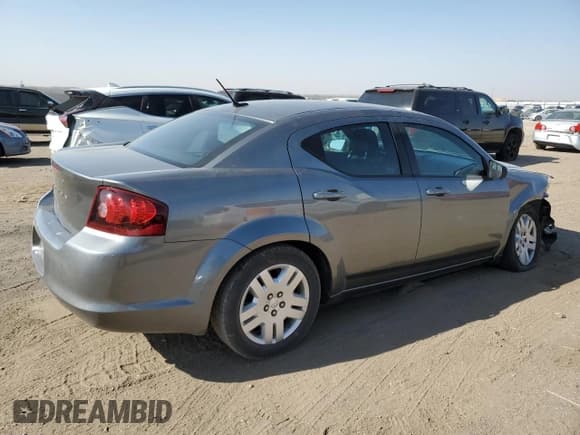 ✅ 2013 Dodge Avenger SE • VIN: 1C3CDZAB1DN698993 • Лот: 76807204. Опубликован ранее на Copart с пробегом 98 619 миль. Бесплатный доступ к архиву аукционных продаж из США и подробный отчёт об истории автомобиля на DreamBid. Изображение 3.