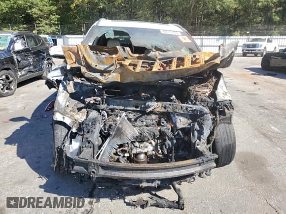 ✅ 2020 Hyundai Palisade Limited • VIN: KM8R54HE5LU088391 • Lot: 82515755. Wystawiony na Copart z przebiegiem Nie podano. Bezpłatny archiwum sprzedaży aukcyjnych z USA i szczegółowy raport historii pojazdu na DreamBid. Zdjęcie 5.