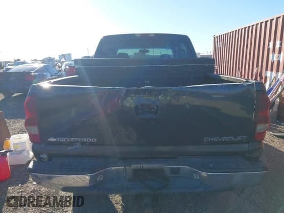 ✅ 2004 Chevrolet Silverado 2500HD LS • VIN: 1GCHC23U64F240015 • Лот: 41489933. Опубликован ранее на IAAI с пробегом 460 307 миль. Бесплатный доступ к архиву аукционных продаж из США и подробный отчёт об истории автомобиля на DreamBid. Изображение 16.