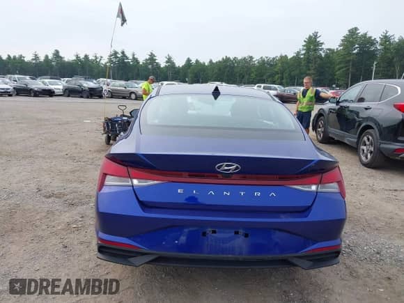 ✅ 2023 Hyundai Elantra SEL • VIN: KMHLM4AG9PU377025 • Лот: 42896162. Размещён на IAAI с пробегом 38 767 миль миль. Получите бесплатный доступ к архиву аукционных продаж из США и посмотрите подробный отчёт об истории автомобиля на DreamBid. Изображение 16.