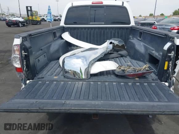 ✅ 2009 Toyota Tacoma • VIN: 3TMMU52N79M014709 • Lot: 42580928. Wystawiony na IAAI z przebiegiem 139 101 mil. Bezpłatny archiwum sprzedaży aukcyjnych z USA i szczegółowy raport historii pojazdu na DreamBid. Zdjęcie 12.