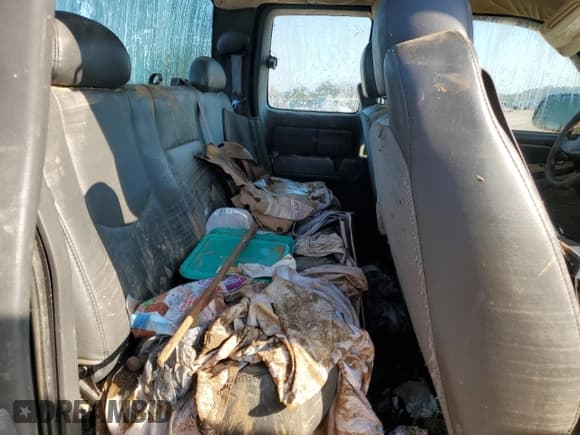 ✅ 2006 Chevrolet Silverado 2500HD Work Truck • VIN: 1GCHK29U96E263730 • Lot: 74775794. Wystawiony na Copart z przebiegiem Nie podano. Bezpłatny archiwum sprzedaży aukcyjnych z USA i szczegółowy raport historii pojazdu na DreamBid. Zdjęcie 10.