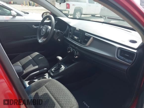 ✅ 2018 Kia Rio LX • VIN: 3KPA24ABXJE077702 • Лот: 43125047. Опубликован ранее на IAAI с пробегом 210 240 миль. Бесплатный доступ к архиву аукционных продаж из США и подробный отчёт об истории автомобиля на DreamBid. Изображение 5.