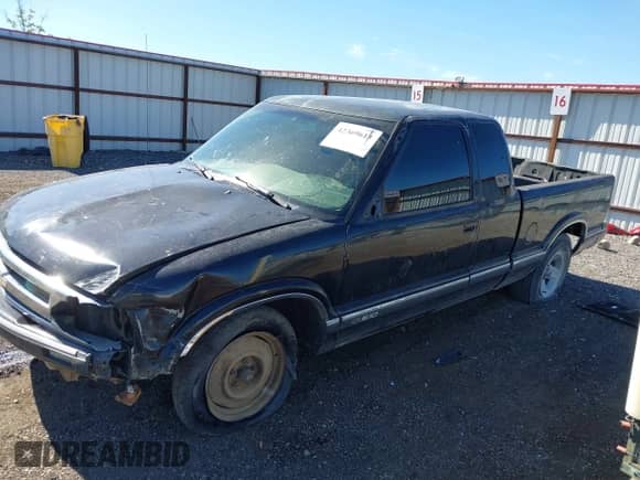 1997 Chevrolet S-10 LS с VIN 1GCCS1949V8179456, выставлен на аукционе IAAI как лот 42369613 с пробегом 151 094 миль миль и . История ставок и продаж доступна на DreamBid. Изображение 2.