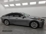 ✅ 2022 Toyota Mirai XLE • VIN: JTDAAAAAXNA004105 • Lot: 48288895. Wystawiony na Copart z przebiegiem 37 111 mil. Bezpłatny archiwum sprzedaży aukcyjnych z USA i szczegółowy raport historii pojazdu na DreamBid. Zdjęcie 4.