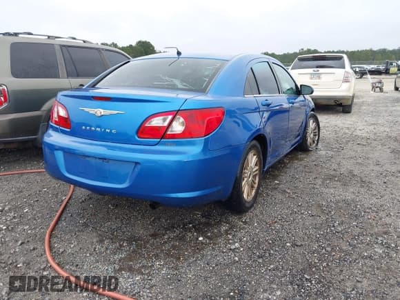✅ 2007 Chrysler Sebring Touring • VIN: 1C3LC56K87N547075 • Lot: 43323921. Listed on IAAI with 186,328 mi. Free auction sales archive from the USA and detailed vehicle history report at DreamBid. Image 4.