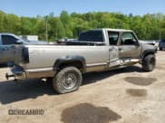 ✅ 2000 Chevrolet Silverado 3500 • VIN: 1GCHK33J6YF516293 • Lot: 53083035. Listed on Copart with 220,219 mi. Free auction sales archive from the USA and detailed vehicle history report at DreamBid. Image 3.