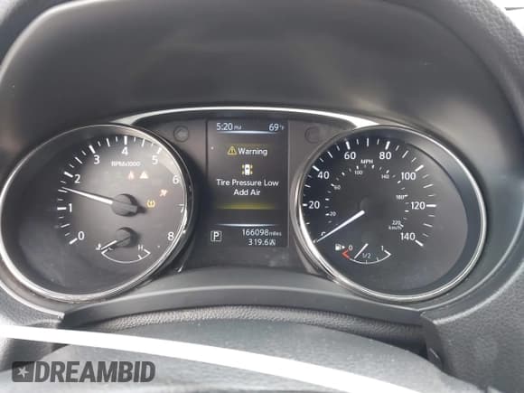 ✅ 2015 Nissan Rogue SV • VIN: KNMAT2MT8FP515789 • Lot: 43607044. Listed on IAAI with 166,098 mi. Free auction sales archive from the USA and detailed vehicle history report at DreamBid. Image 7.